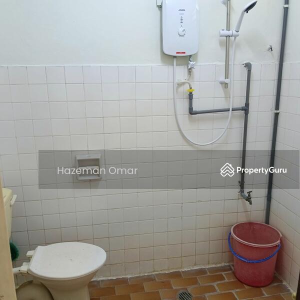 Untuk Disewa - [20x80 - Partially Furnished] 2-Storey SS 5C/1 Kelana Jaya